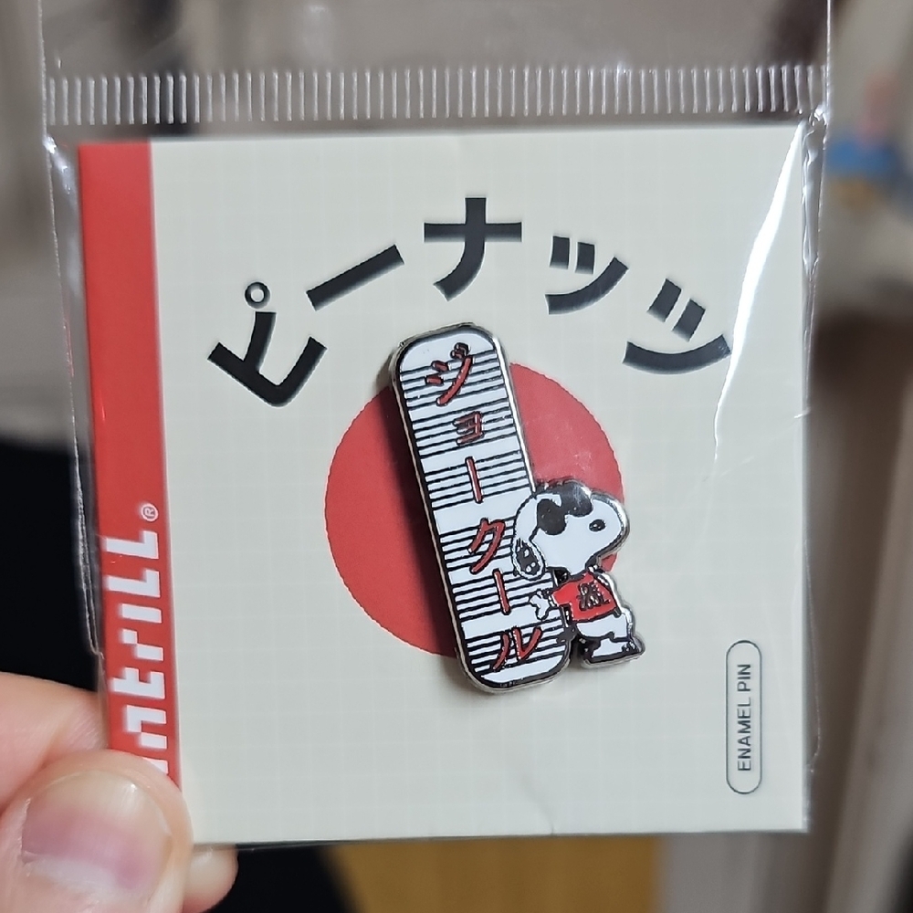 PINTRILL x PEANUTS Japanese Snoopy Pin *NEW SEALED* LIMITED EDITION enamel pin